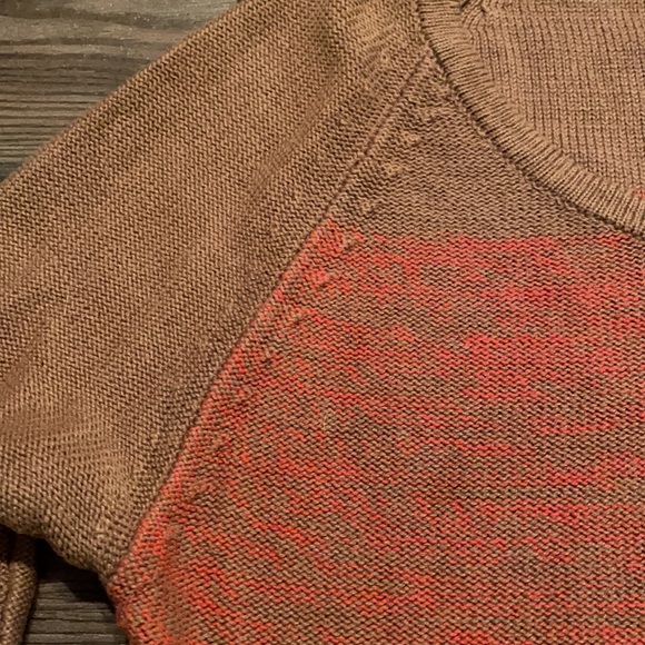 Women’s Fade Sweater - Picture 7 of 7